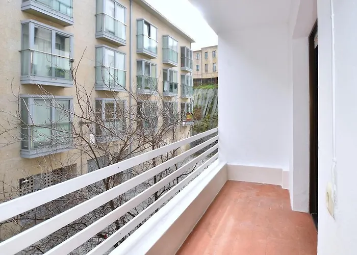 Piso En Centro * Pontevedra